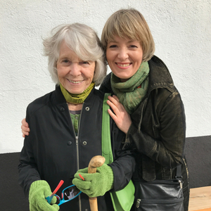 Lorraine and Karin Stiefenhofer