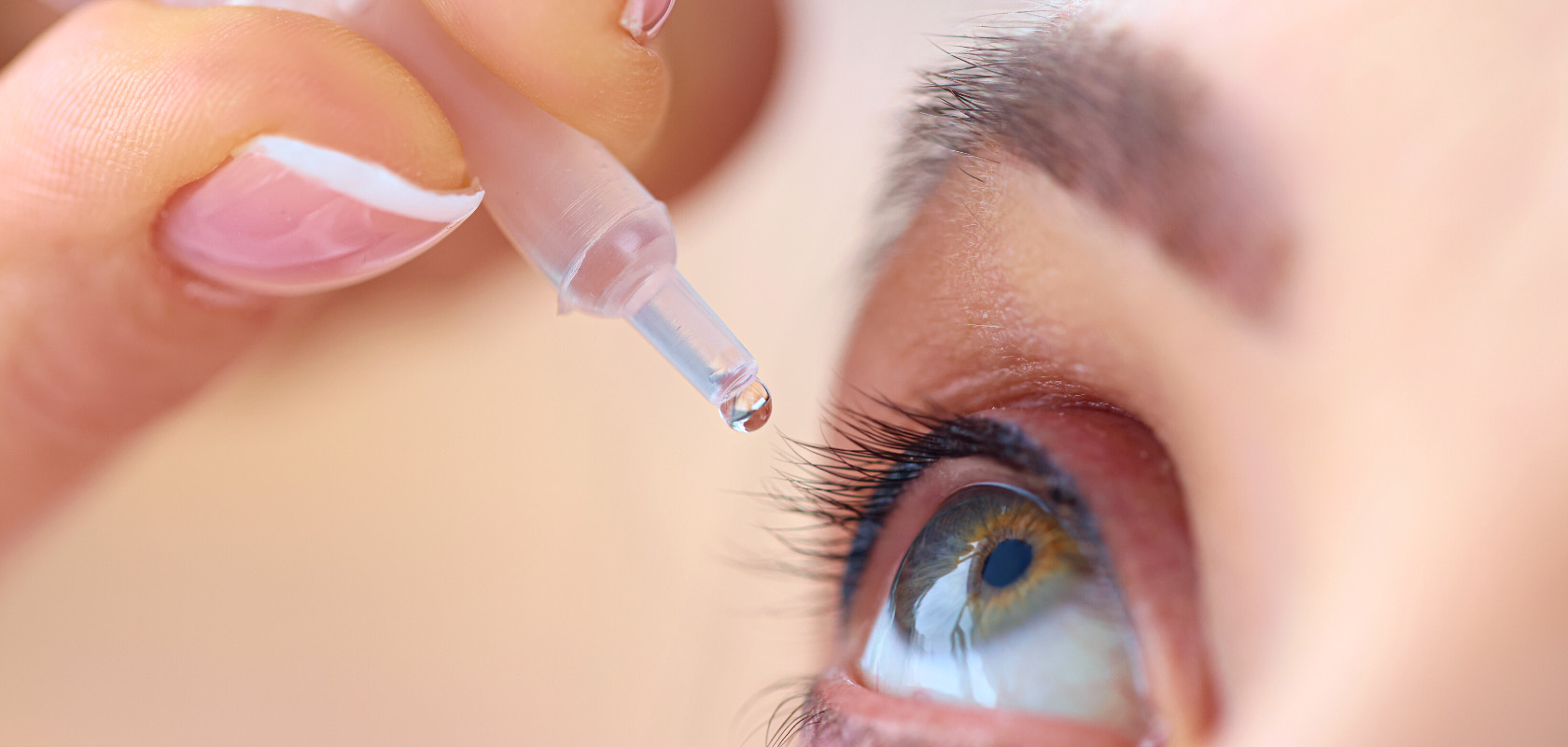 eye drops going in eye